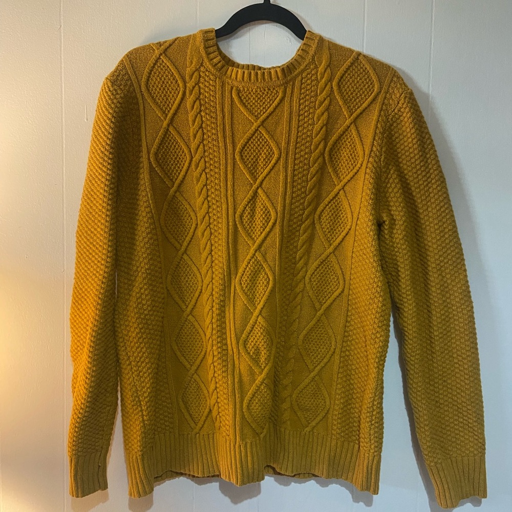 Old Navy Sweater